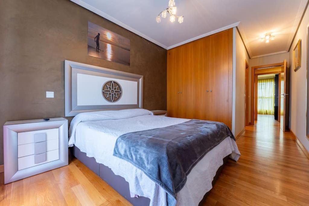 Apartamento En El Corazon De La Ciudad Con Parking Santander Luaran gambar